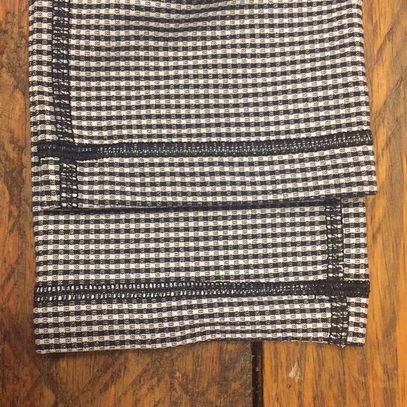 EUC Lululemon blue gingham leggings - Picture 6 of 7